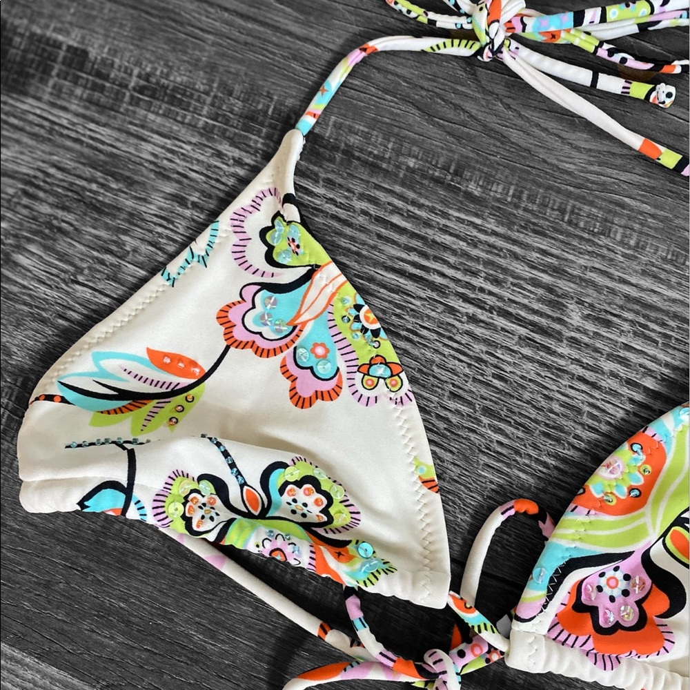 Vintage No Boundaries Triangle Bikini Top Gem